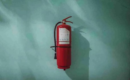 水基滅火器：了解這一神奇的滅火神器！